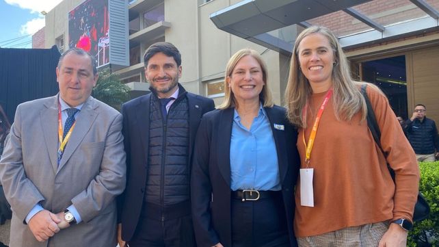 Casi 100 empresas de Santa Fe participan del foro internacional de negocios en Rosario: alianzas internacionales en juego Casi 100 empresas de Santa Fe participan del foro internacional de negocios en Rosario: alianzas internacionales en juego