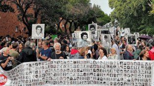 La marcha comenzó en la Plaza Sáenz Peña.