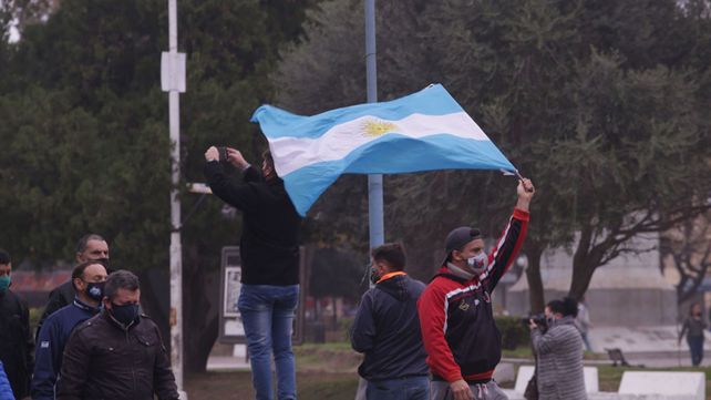 Paraná: A cada chofer se le debe entre $90.000 y $100.000