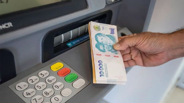Importante gremio cerró un aumento del 3,7 % y el sueldo básico será de $1.782.570