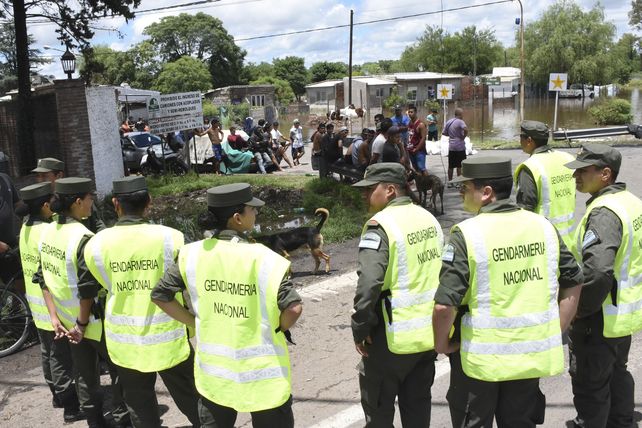 Incidentes y represión en Pergamino tras los reclamos de ayuda por las inundaciones