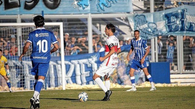 Deportivo Morón empató 2-2 con Godoy Cruz y mantiene dos puntos de ventaja sobre Colón.
