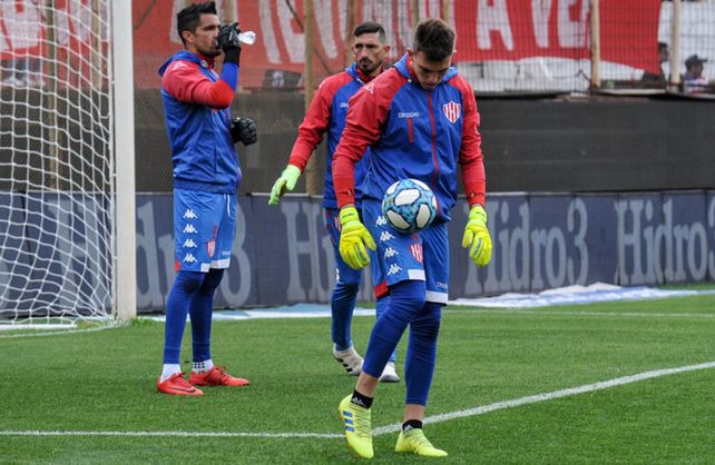 Marcos Peano tiene una contractura en Unión y podría perderse el Clásico