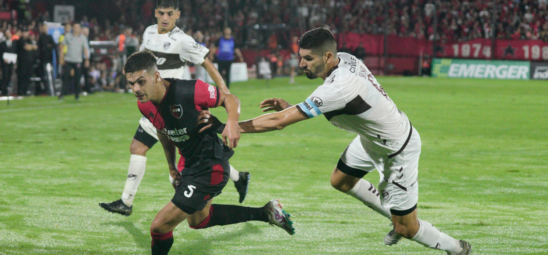 Newells: Rodrigo Fernández Cedrés sobresalió dando batalla
