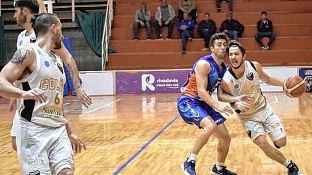 Colón cayó frente a Rivadavia de Mendoza pero aún le queda una posibilidad de entrar en los playoffs.