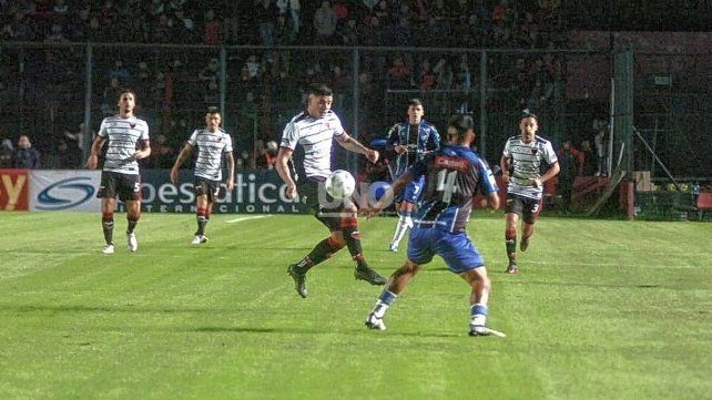 El minuto a minuto del partido entre Colón y Almagro