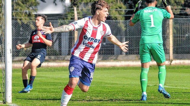 El motivo por el que Dómina jugó en la reserva de Unión mientras sigue sin renovar su contrato