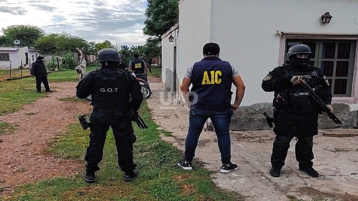 Al Borde De La Tragedia: Se Tirotearon Cerca De Una Escuela Mientras ...