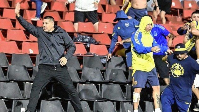 Riquelme en los incidentes de la tribuna.