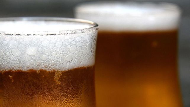 Anmat prohibió la venta de tres cervezas importadas en todo el país