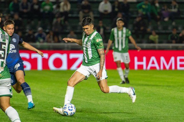 Banfield ganó ante su gente.