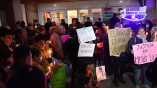 Córdoba. Familiares de los cinco bebés fallecidos en el Hospital Neonatal reclaman justicia.