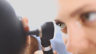 ¿Qué es la otitis externa conocida como oído de nadador?