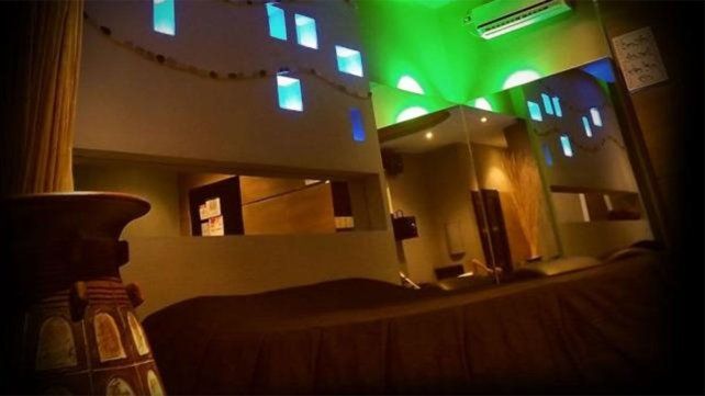 Le ganó un juicio a un hotel alojamiento por ruidos molestos.