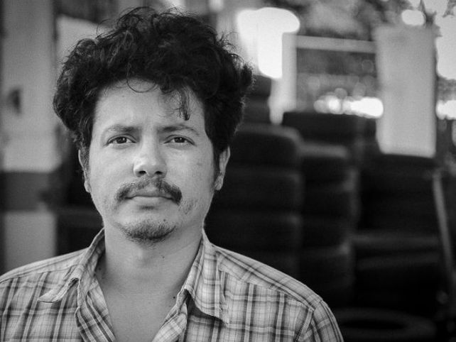 Francisco Bitar vuelve sobre los testimonios de Contar la inundación a través de la poesía