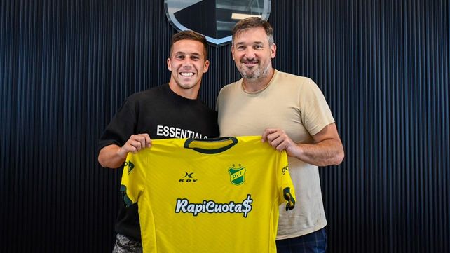 Panchito González muestra su nueva camiseta