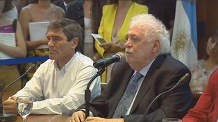 Ginés González García se descompensó y quedó internado