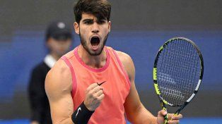 Alcaraz le ganó un partidazo a Sinner y se quedó con el título en Beijing