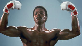 &nbsp;Carl Weathers en su época de oro, cuando protagonizaba a Apollo en las cuatro primeras películas de Rocky.&nbsp;