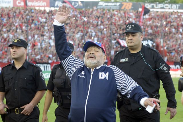 Diego vino como DT del lobo y ganó 4 a 0 en 2019