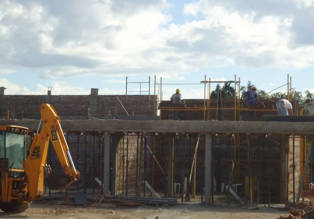 Construyen tres nuevos edificios escolares en Paraná