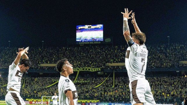 Platense ganó en Montevideo.