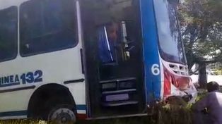 Una beba está grave tras ser atropellada por un colectivo