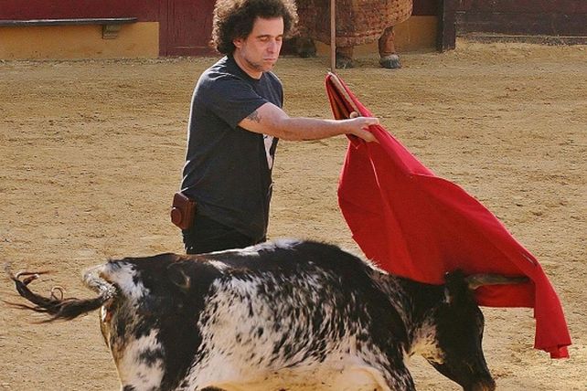 Calamaro salió en defensa de las corridas de toros y pidió: Basta de Yihad Antitaurina