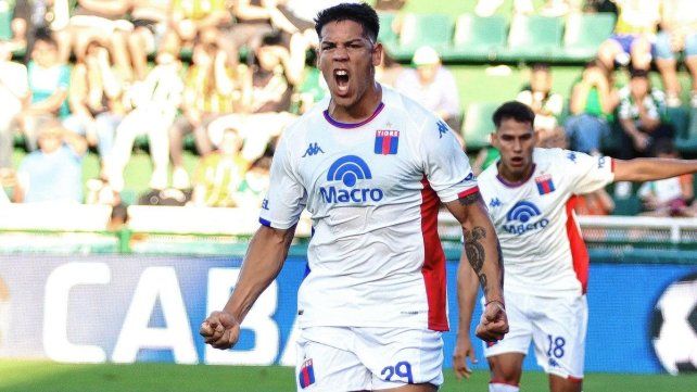 Tigre se sacó la mufa y le ganó sobre la hora a Banfield