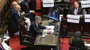 Marcos Peña se cruzó con los diputados kirchneristas y dijo que no se van en diciembre