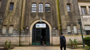 Apartaron a un docente del ex Nacional 1 por denuncias de acoso sexual
