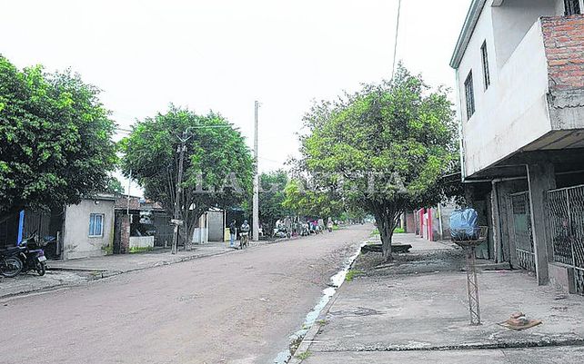 Tucumán. El femicidio ocurrió en una vereda del barrio Crucero Belgrano.