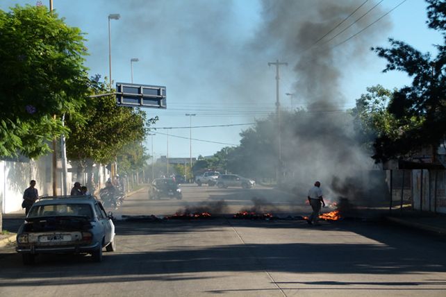 Personal de Asoem reclama en las calles