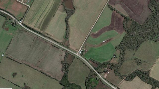 Accidente fatal en el acceso a Villa Urquiza: Un hombre falleció al ser despedido de un tractor