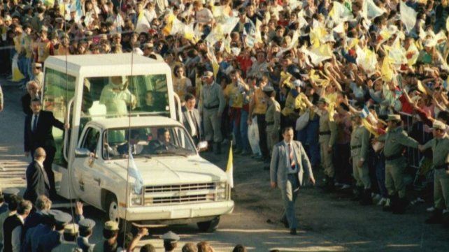 Escuchemos al maestro de la fe: las memorias de Santiago Rinaldi, la voz que anunció a Juan Pablo II
