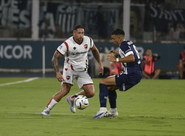 Preparen la plaqueta. Armando Méndez llega a los 100 partidos en Newells cpntra Independiente.