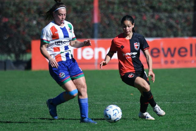 Newells venció en el fútbol femenino a SAT por 4 a 1 tras ir perdiendo 1 a 0.