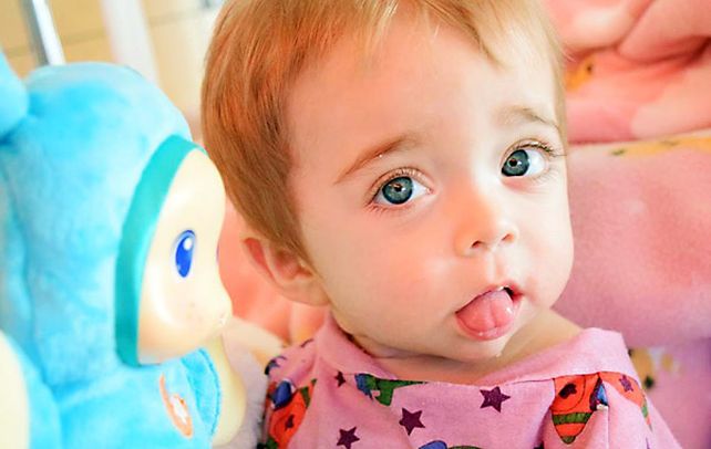 La nena fue trasplantada el 11 de septiembre pasado con células de su padre.