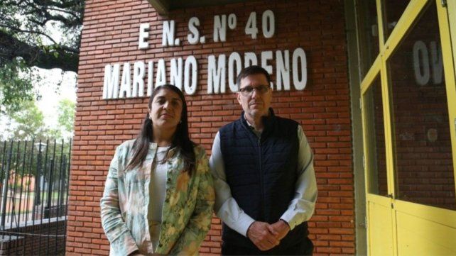 El ministro de Educación de Santa Fe en la escuela de la tragedia en San Cristóbal