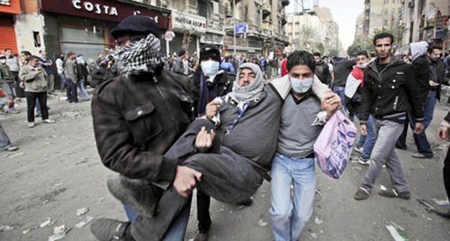 Recrudecen las protestas contra la junta militar que gobierna Egipto