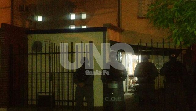 B° La Florida: detuvieron a un hombre que tenía simbología nazi y un arsenal de armas