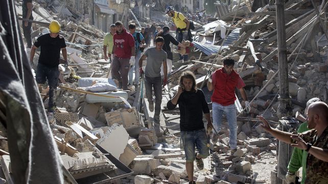 Las estremecedoras imágenes del sismo que sacudió a Italia