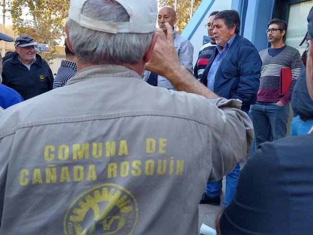 Cañada Rosquín. El paro es acatado por la totalidad de los trabajadores.