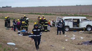 Un muerto y siete heridos por un accidente automovilístico en la autopista a Córdoba