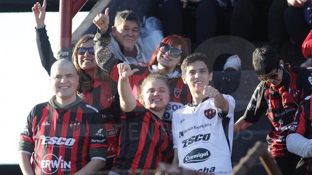 Patronato se mide este domingo con Defensores de Belgrano. En las tribunas y plateas la familia rojinegra celebra el Día de las Infancias
