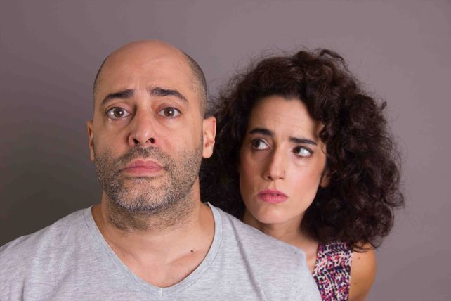 Entre ella y yo o cómo tomarse la paternidad con humor