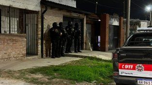 Se realizaron más de 20 allanamientos simultáneos en barrio San Lorenzo