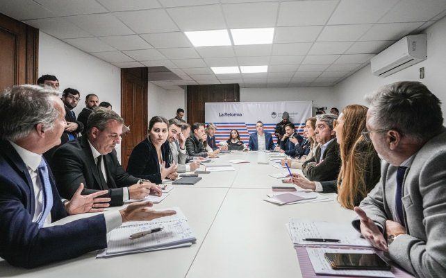 La Convención Reformadora dejó integradas y conformadas las ocho comisiones de trabajo. La Convención Reformadora dejó integradas y conformadas las ocho comisiones de trabajo.