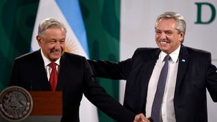 La vacuna de AstraZeneca elaborada entre Argentina y México estará en abril, anunciaron Fernández y López Obrador