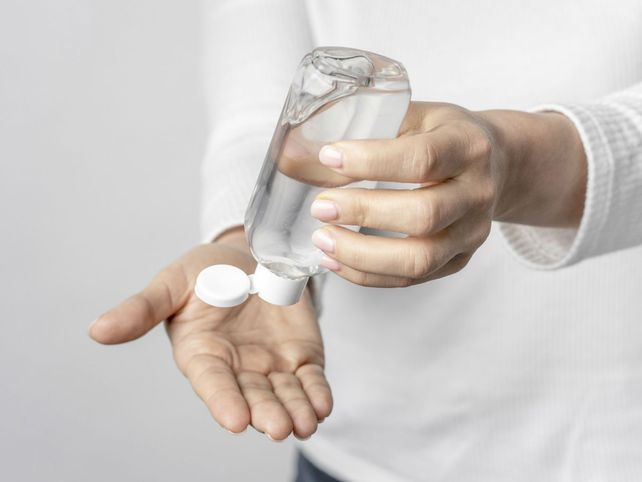 El alcohol en gel se popularizó para la higiene de manos al desatarse la pandemia de coronavirus.&nbsp;